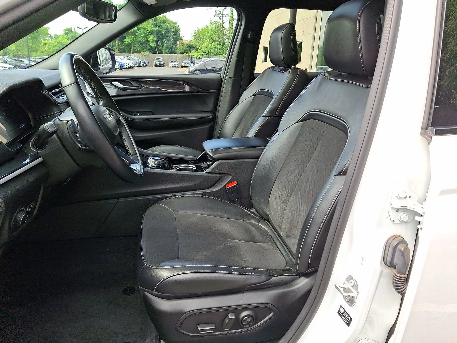 2022 Jeep Grand Cherokee L Altitude 4x4