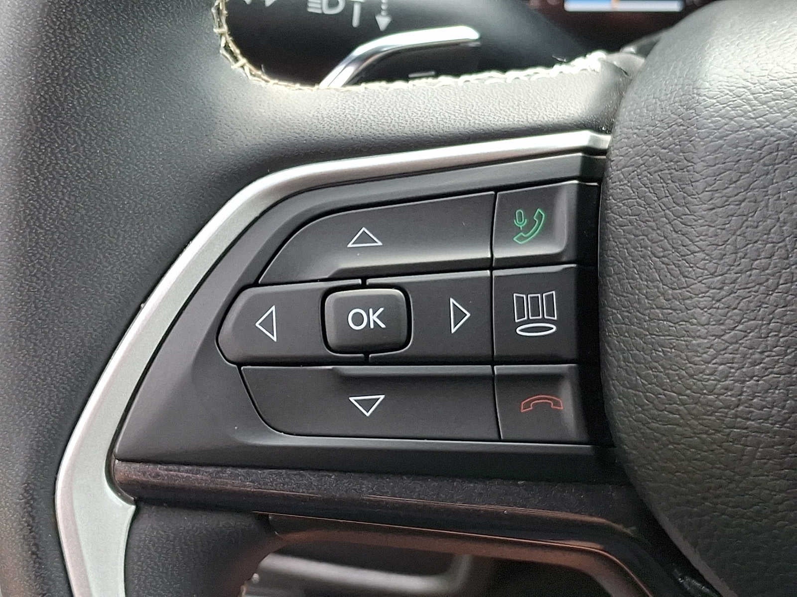 2023 Jeep Grand Cherokee L Altitude 4x4