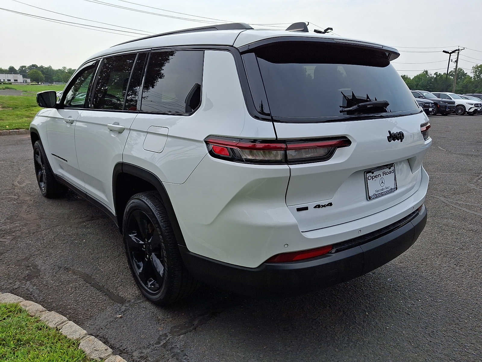 2023 Jeep Grand Cherokee L Altitude 4x4