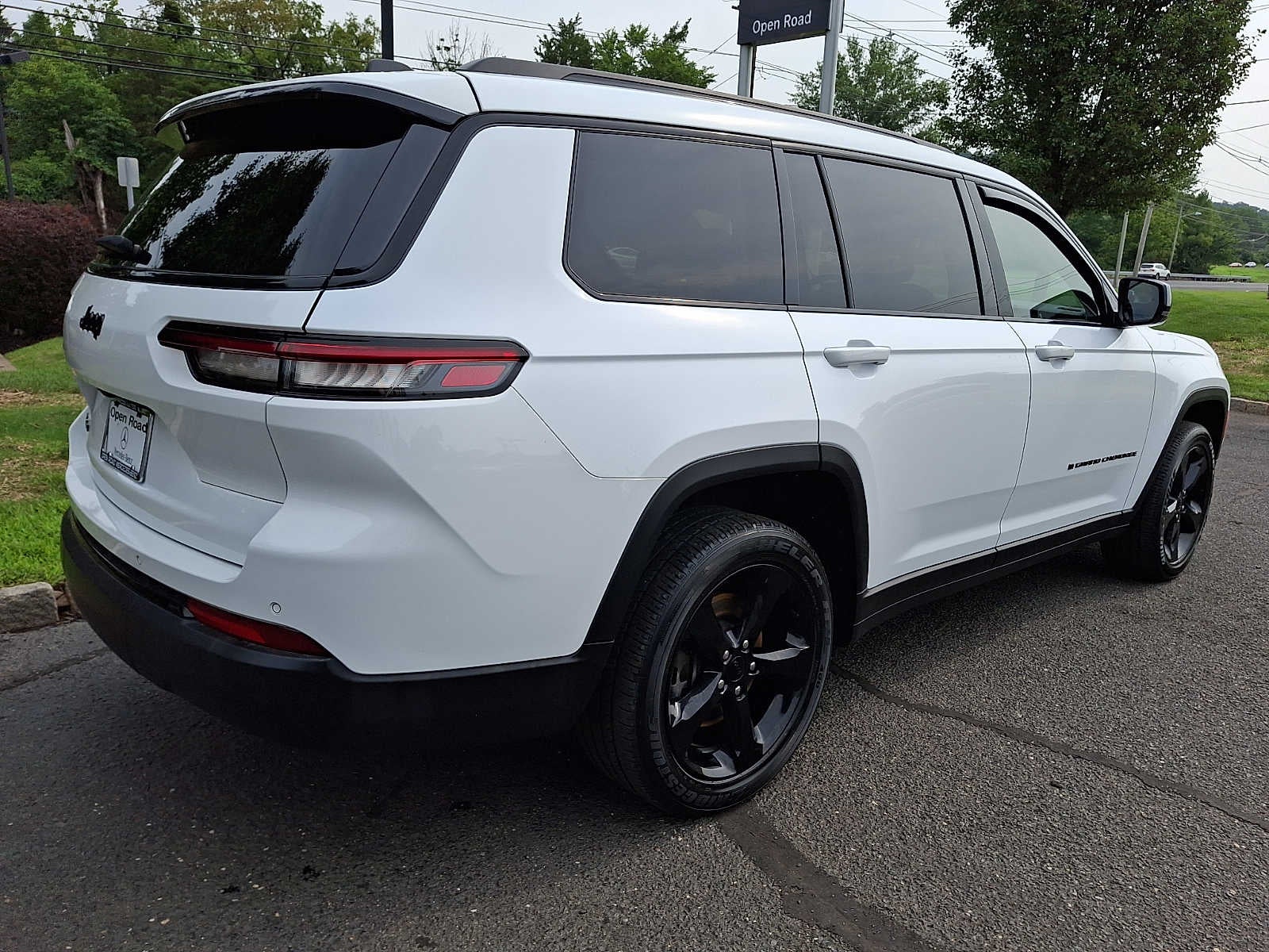 2023 Jeep Grand Cherokee L Altitude 4x4
