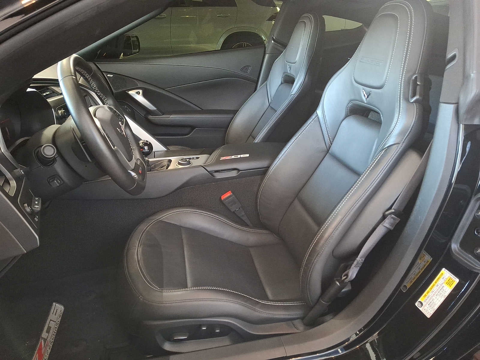 2015 Chevrolet Corvette 2dr Z06 Cpe w/2LZ