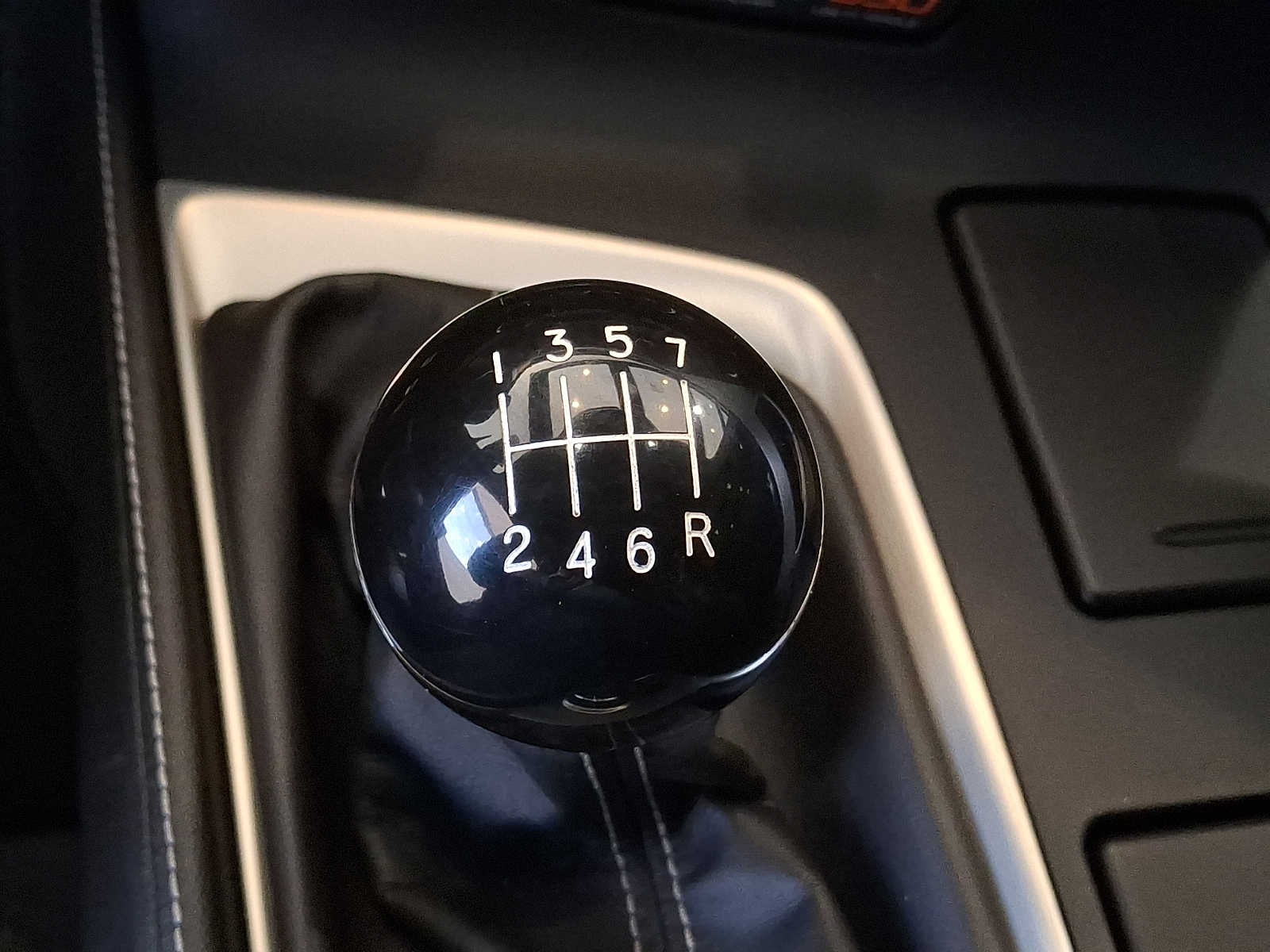 2015 Chevrolet Corvette 2dr Z06 Cpe w/2LZ