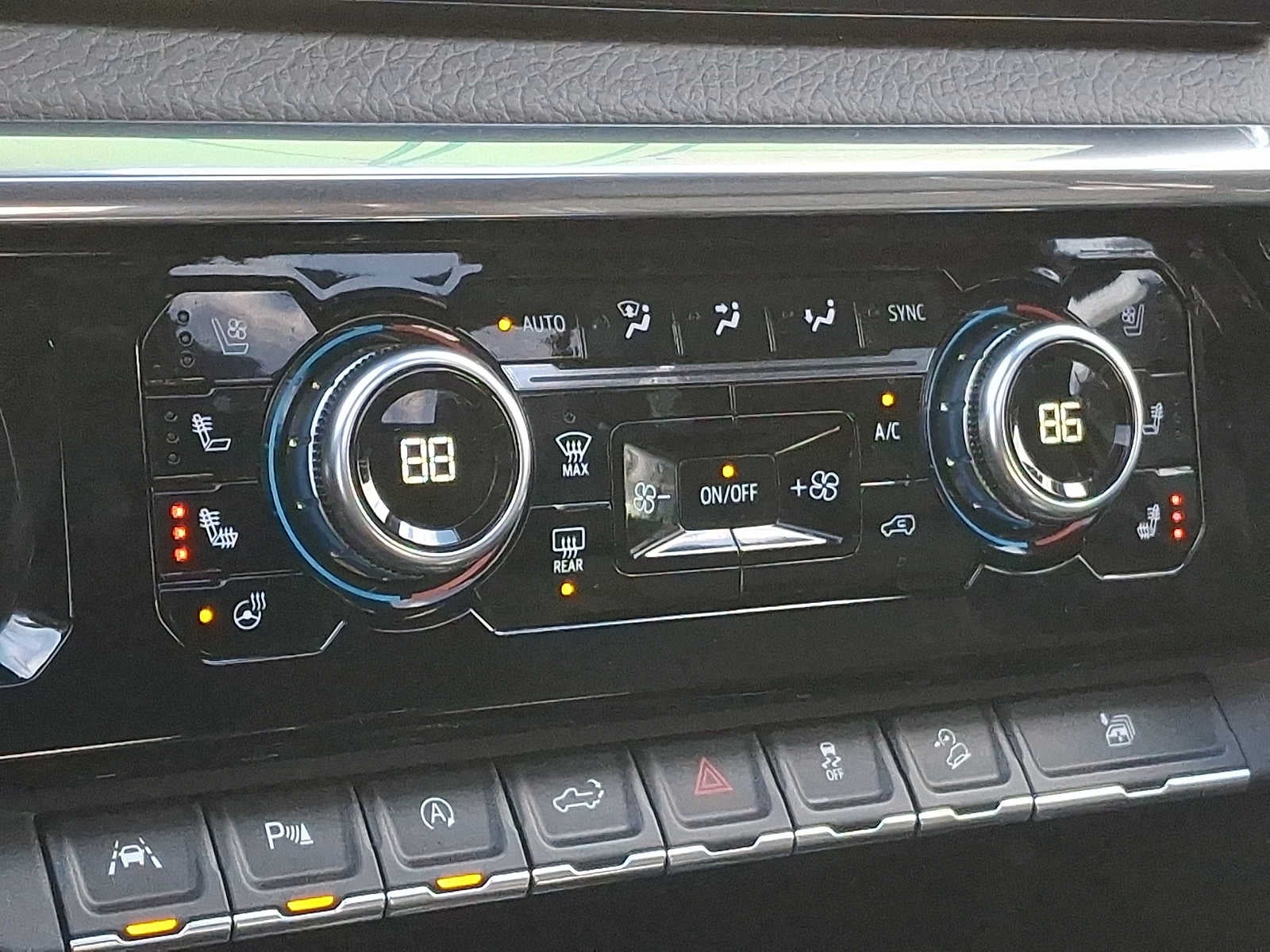 2024 GMC Sierra 1500 4WD Crew Cab 147 Denali