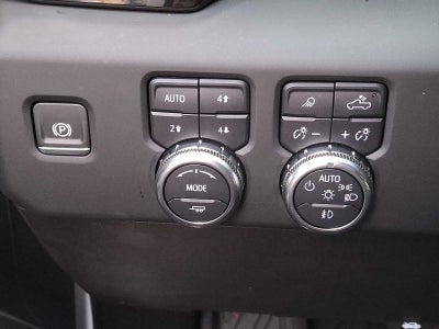 2024 GMC Sierra 1500 4WD Crew Cab 147 Denali