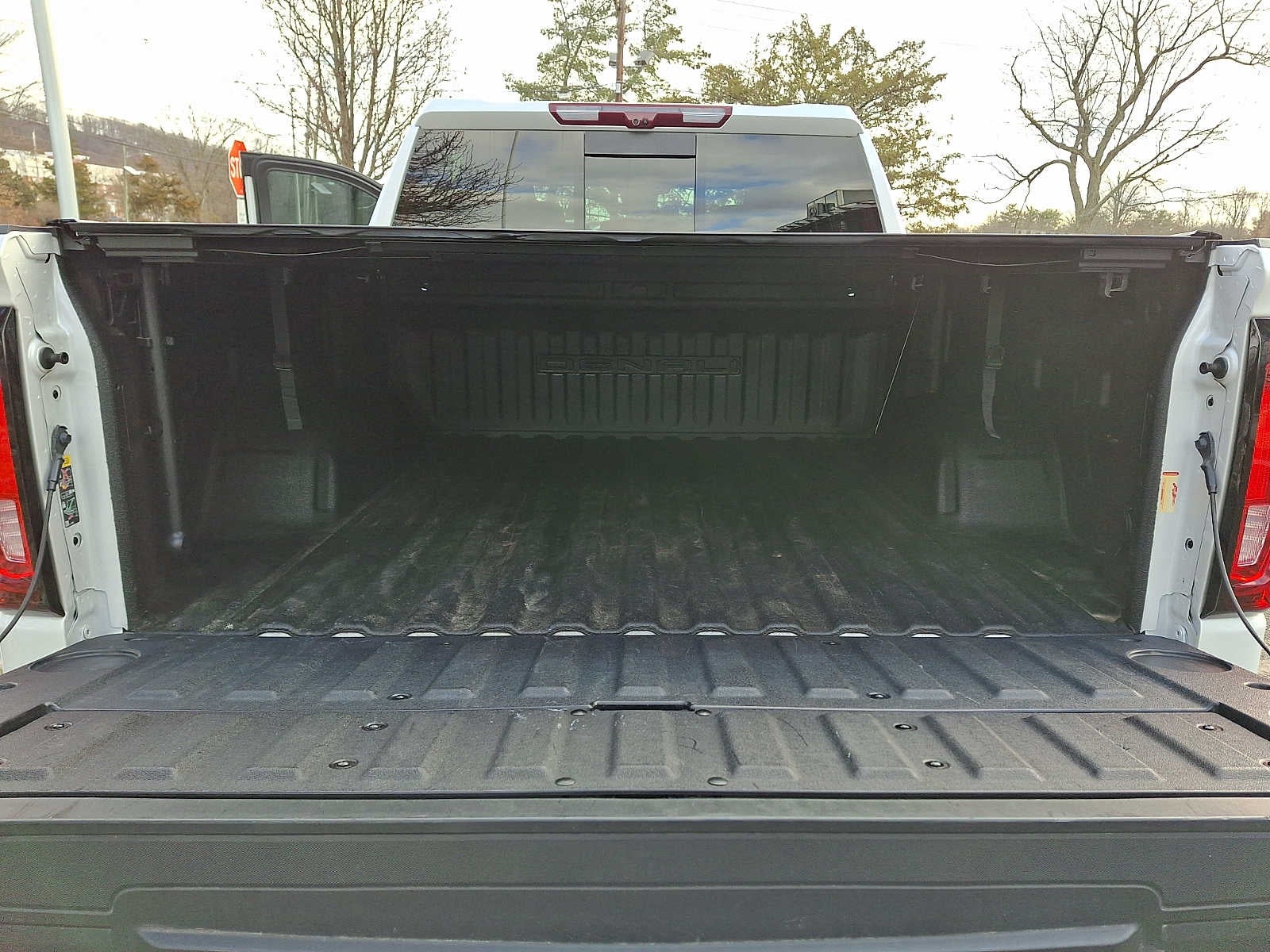 2024 GMC Sierra 1500 4WD Crew Cab 147 Denali