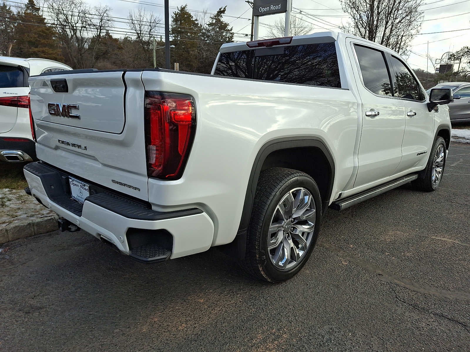 2024 GMC Sierra 1500 4WD Crew Cab 147 Denali