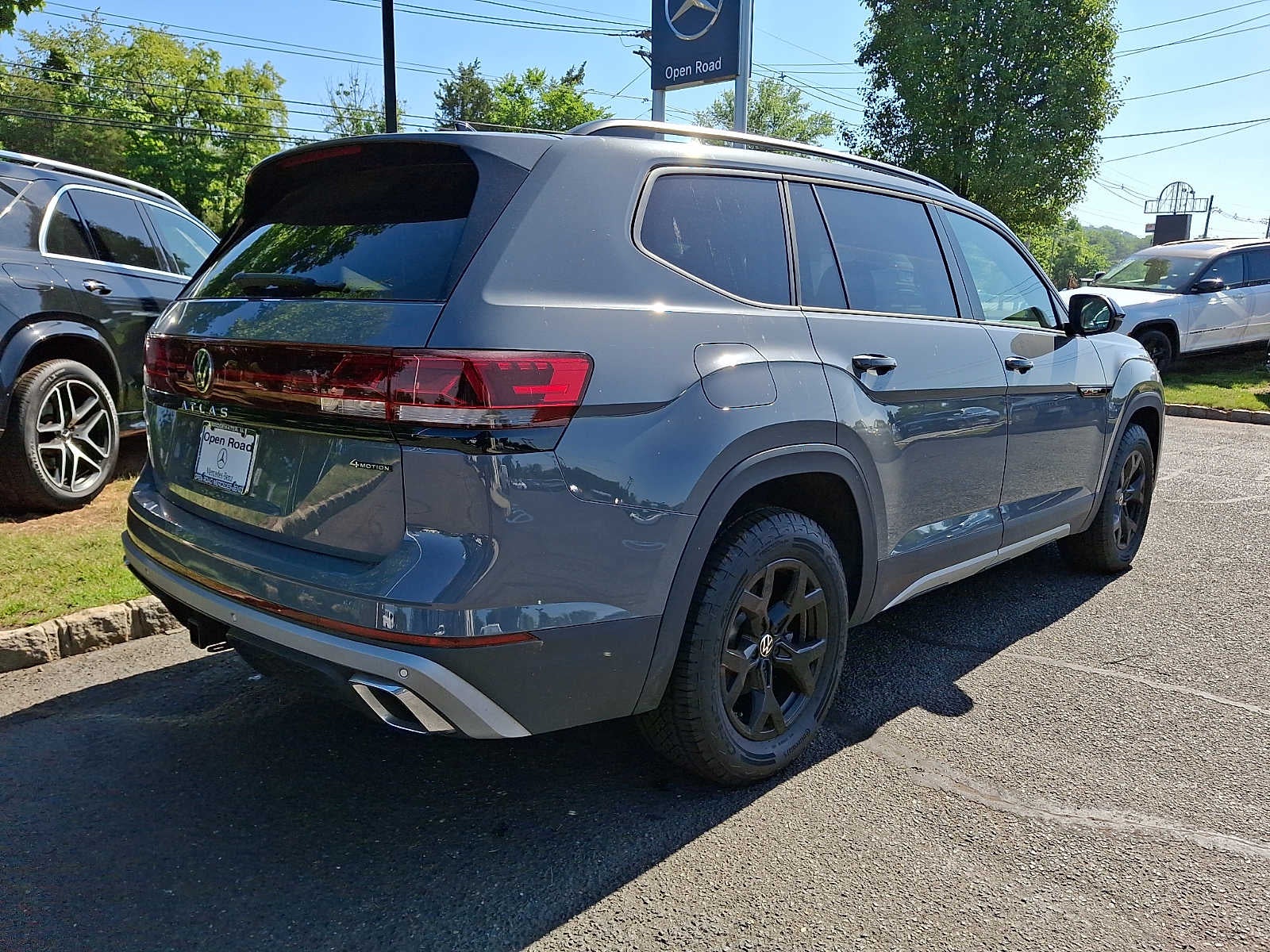 2025 Volkswagen Atlas 2.0T Peak Edition 4MOTION
