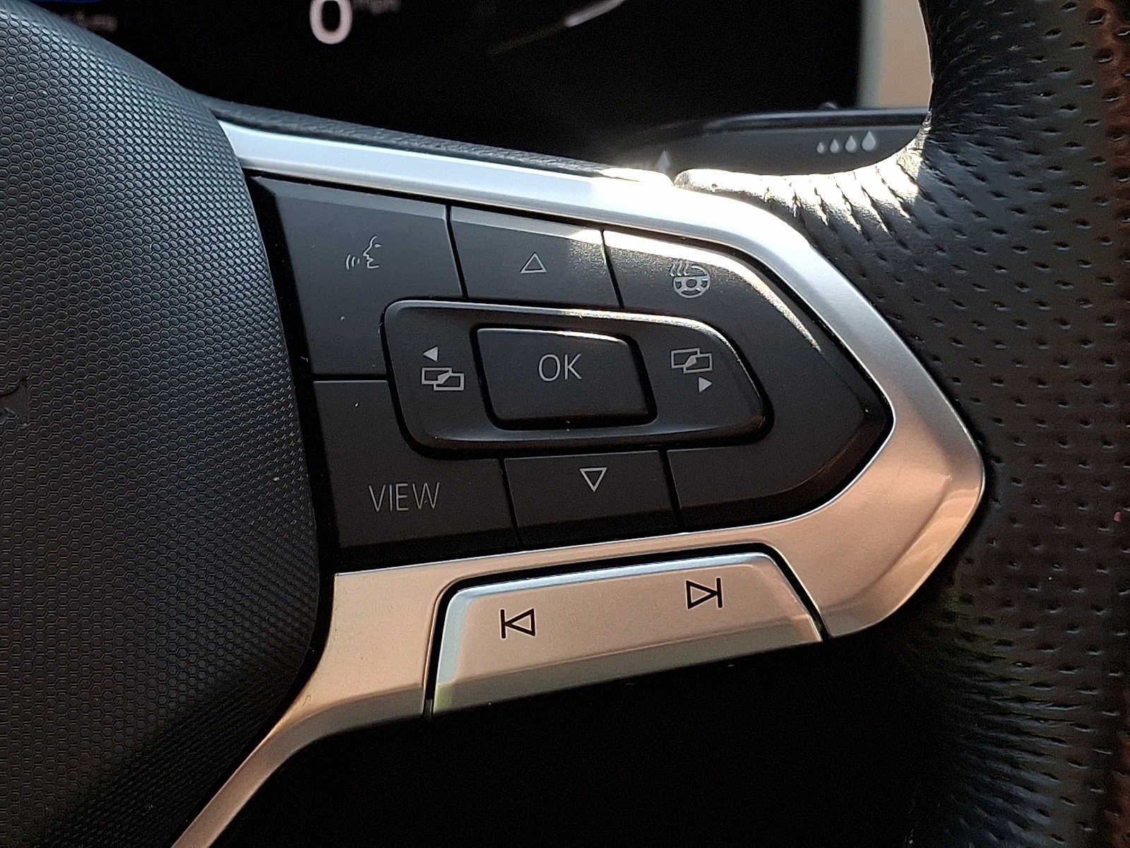 2021 Volkswagen Atlas Cross Sport 3.6L V6 SEL R-Line 4MOTION