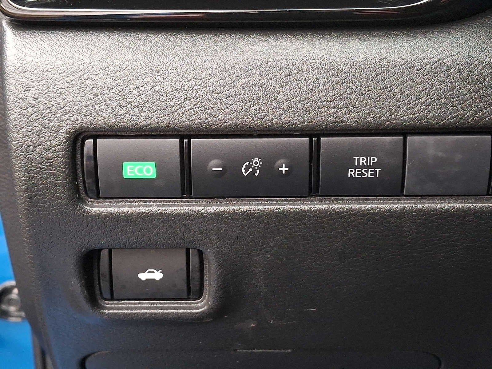 2022 Nissan Sentra SV CVT