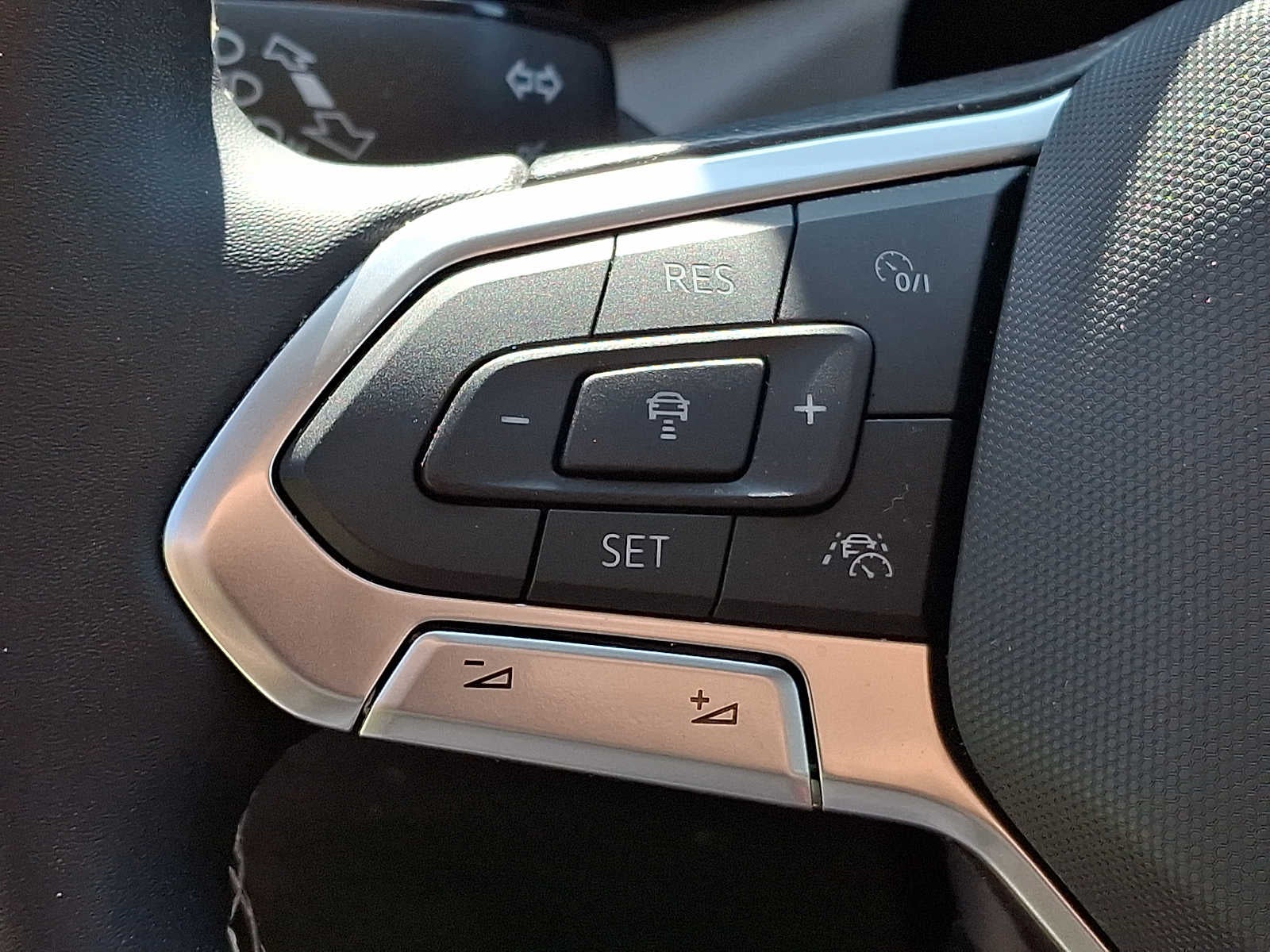 2023 Volkswagen Taos S 4MOTION