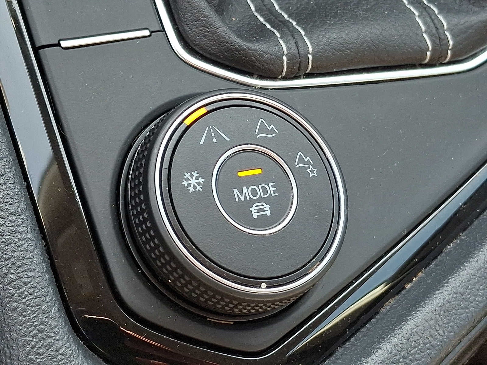2023 Volkswagen Taos S 4MOTION