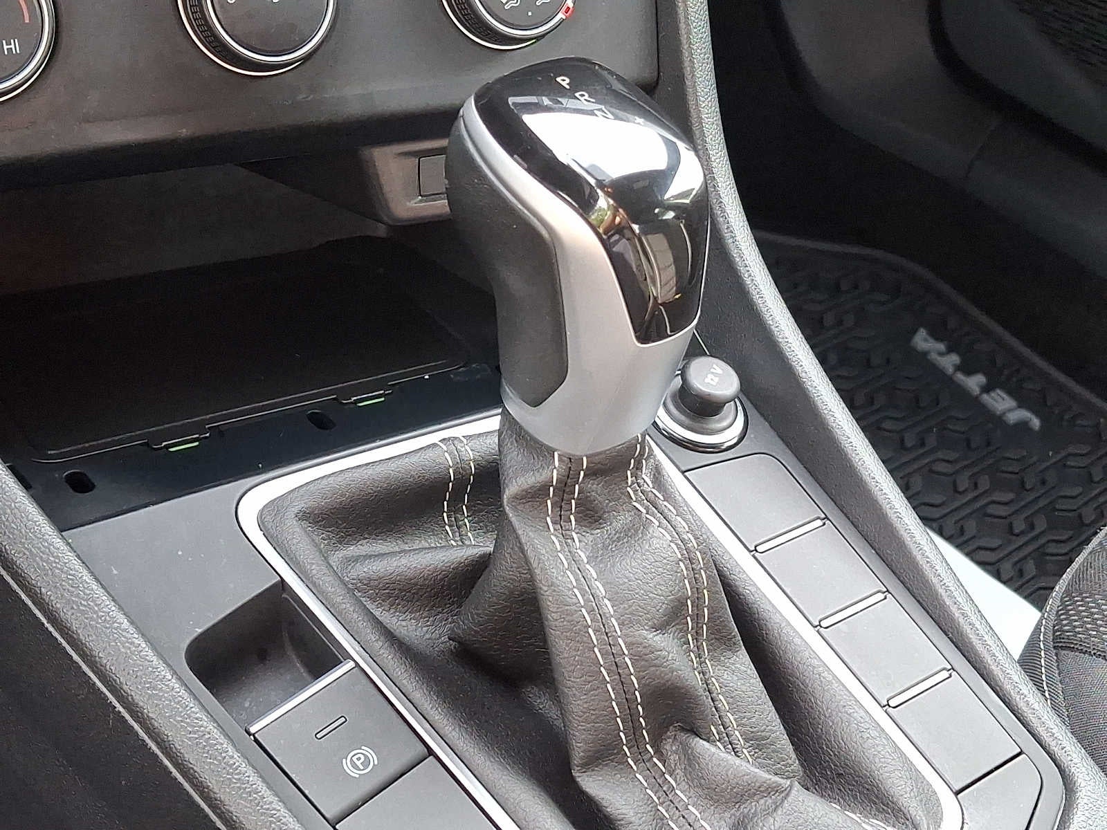 2024 Volkswagen Jetta Sport Auto