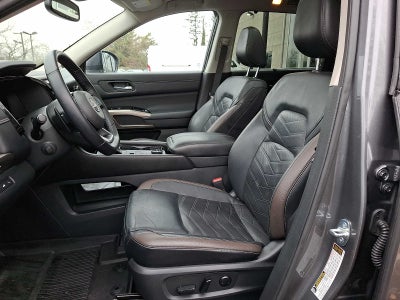 2022 Nissan Pathfinder Platinum 4WD