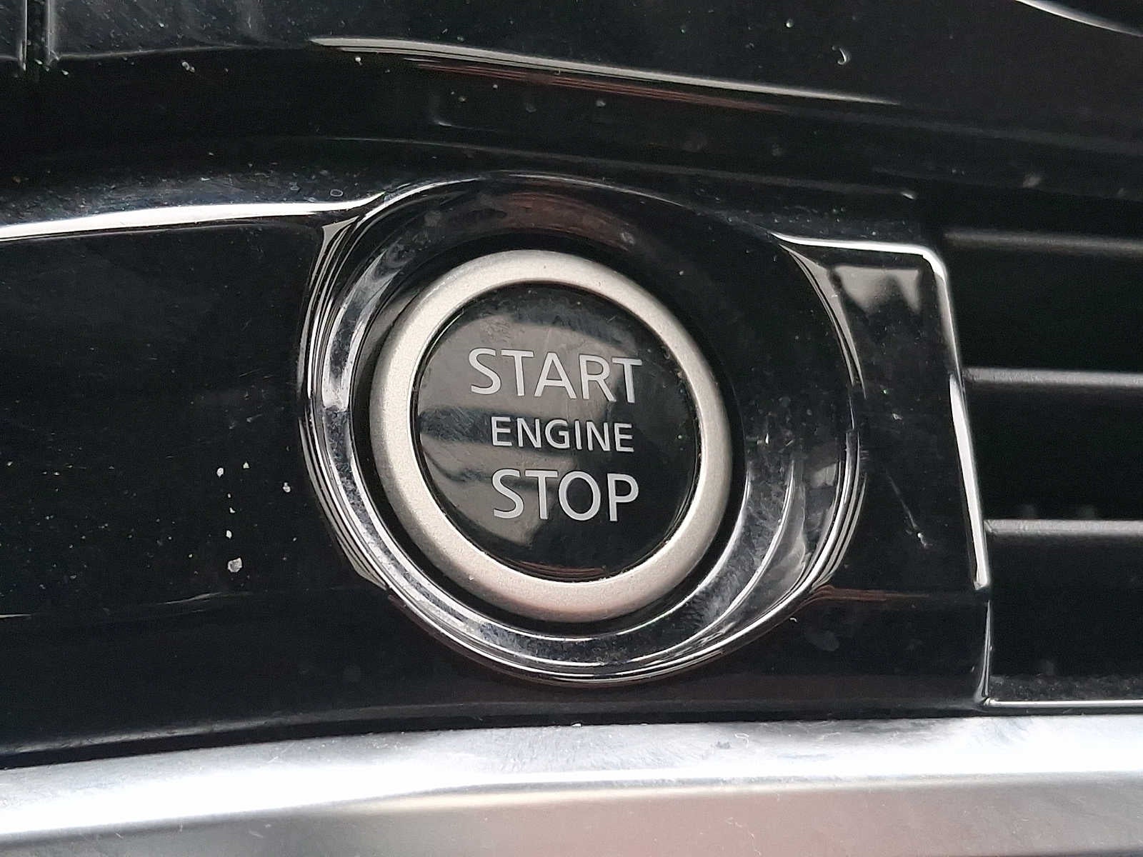 2022 Nissan Pathfinder Platinum 4WD