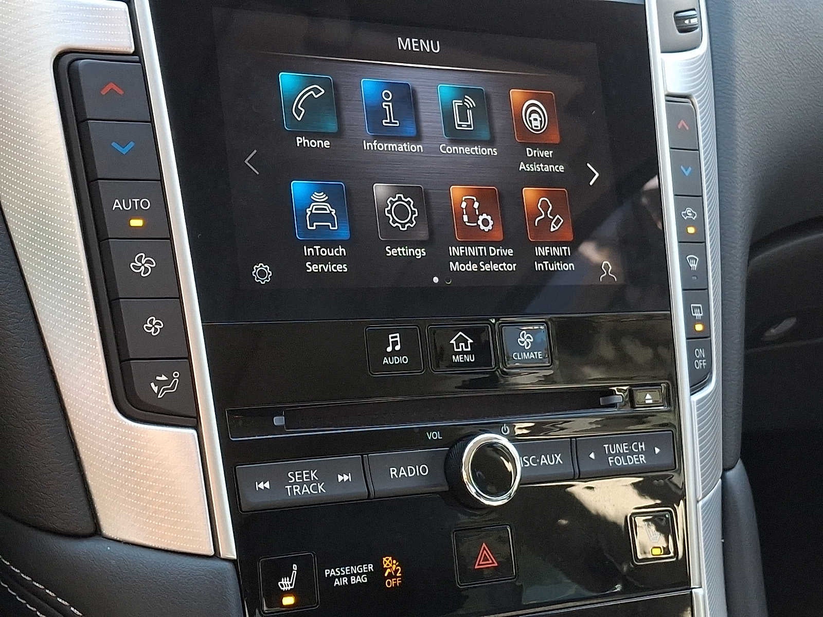 2023 INFINITI Q50 LUXE AWD