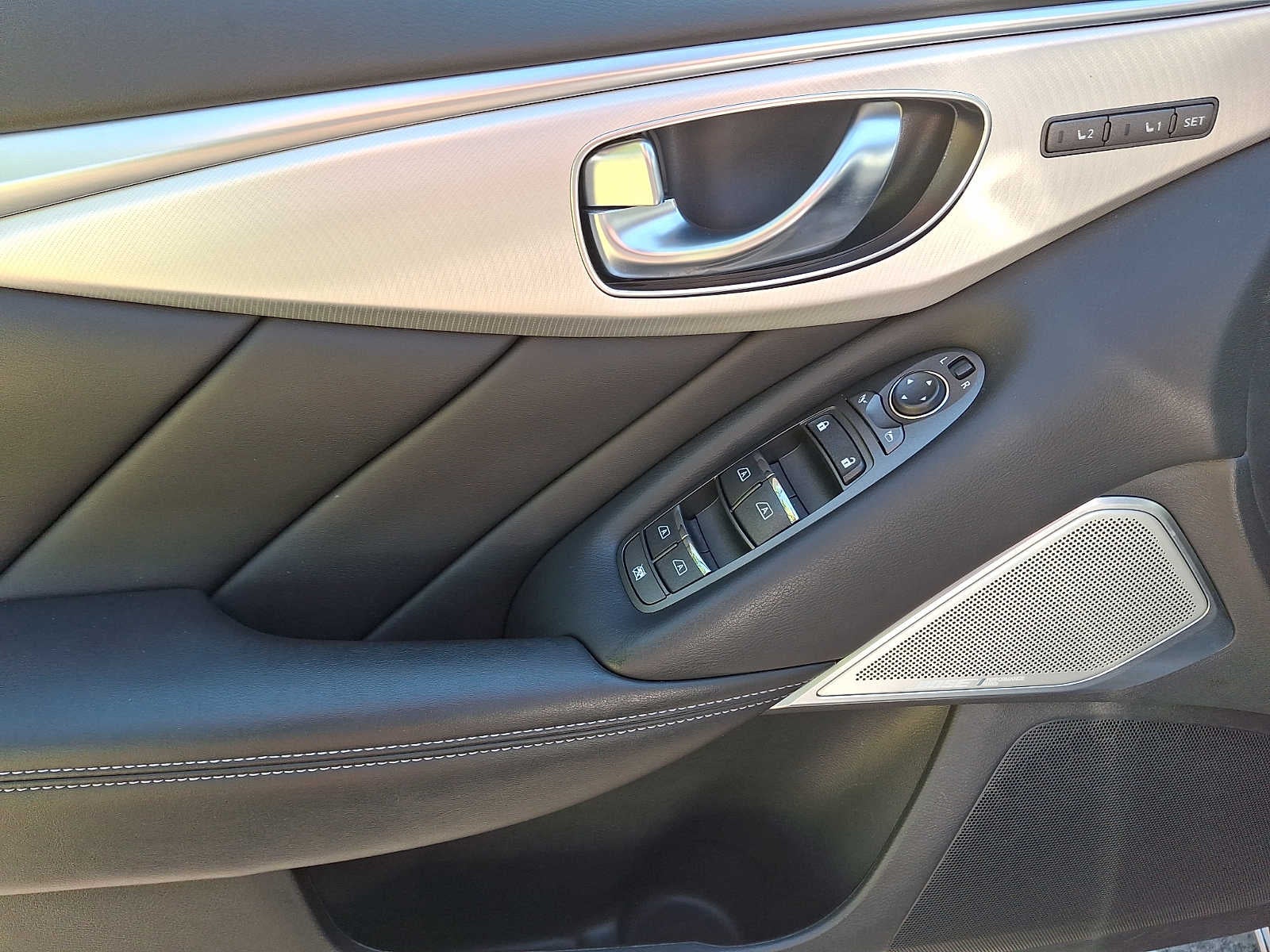 2023 INFINITI Q50 LUXE AWD