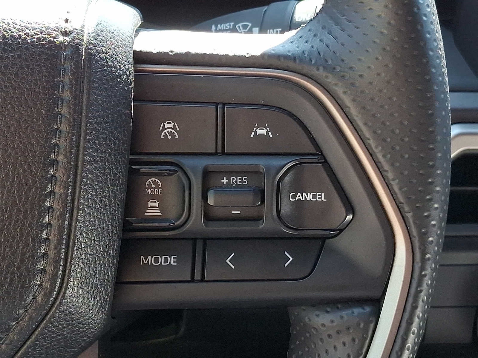 2025 Toyota 4Runner SR5 4WD
