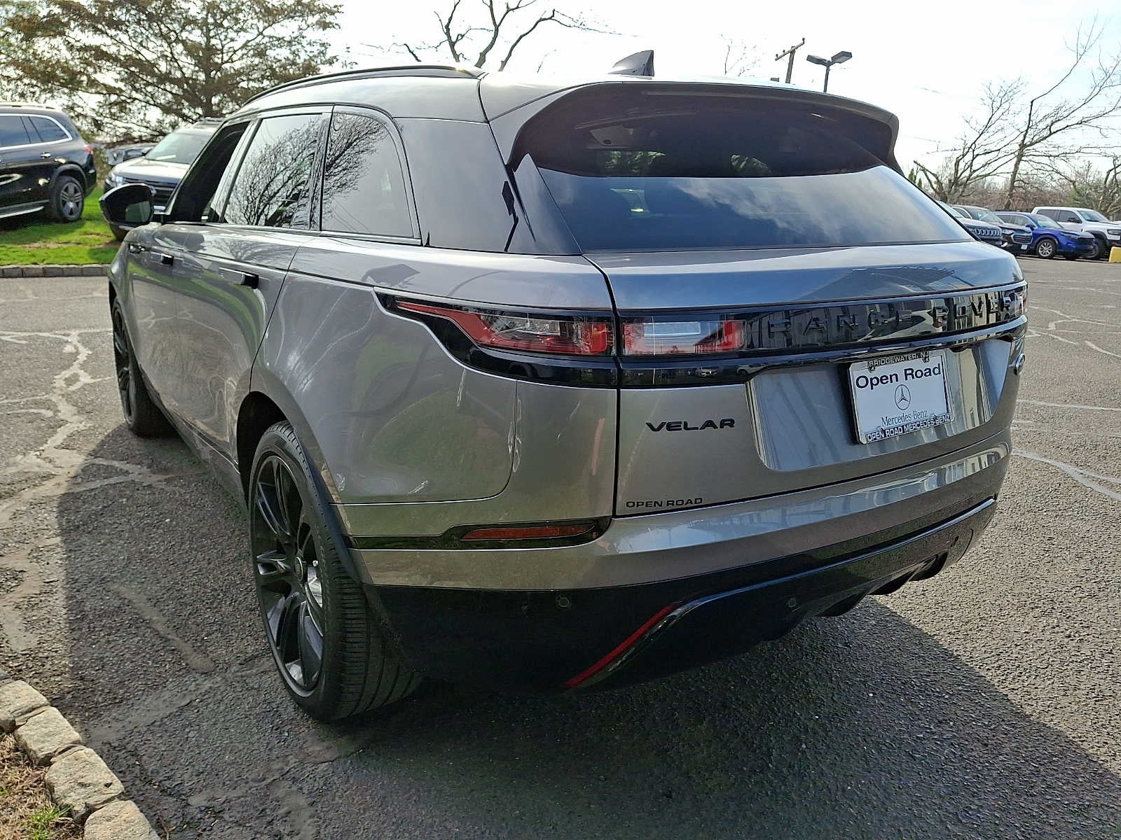 2023 Land Rover Range Rover Velar P250 R-Dynamic S