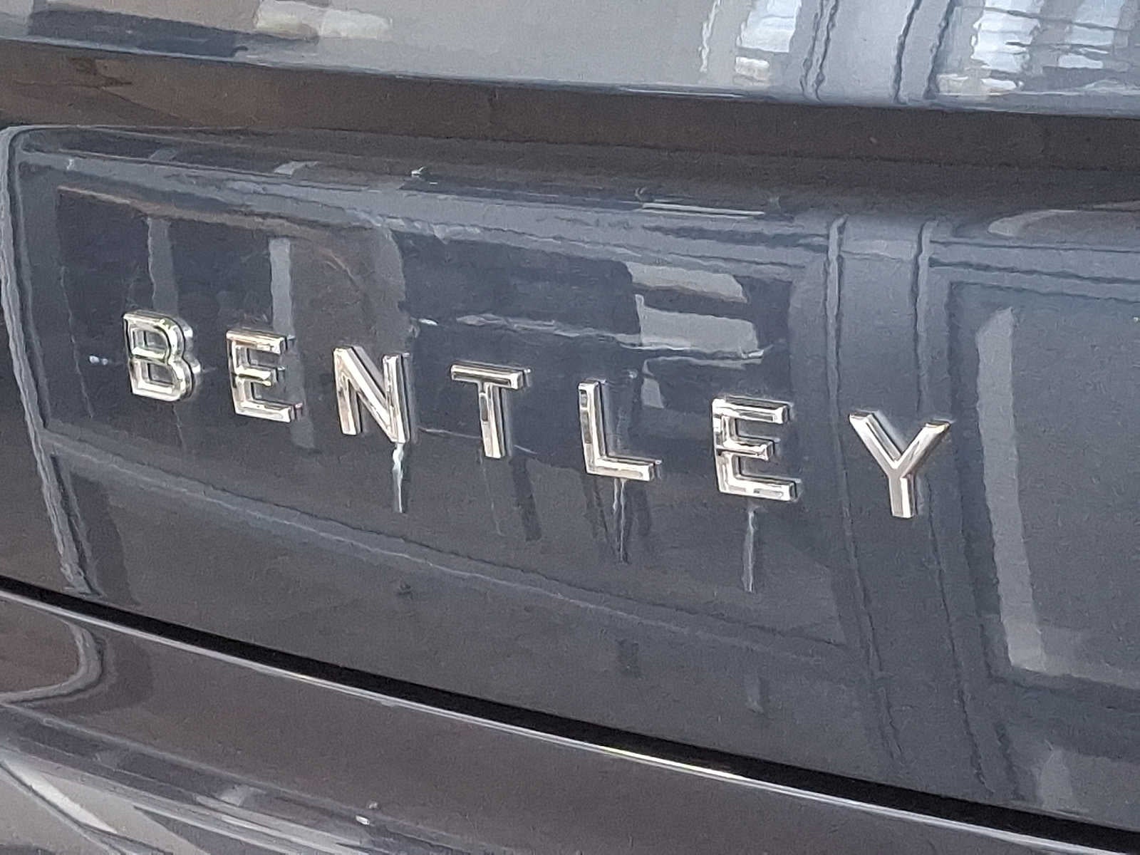 2023 Bentley Flying Spur Azure Sedan