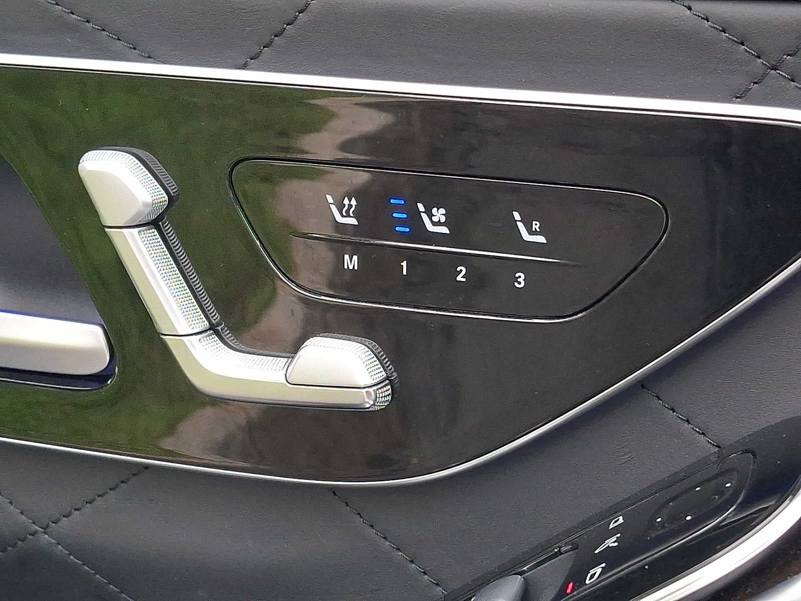 2022 Mercedes-Benz S-Class S 500 4MATIC® Sedan