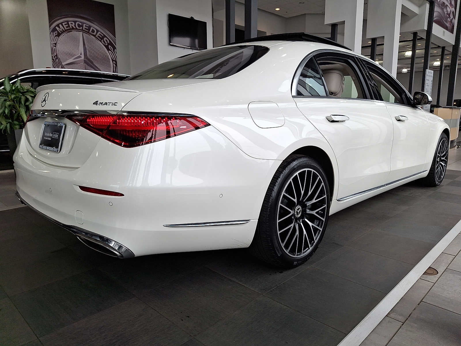 2022 Mercedes-Benz S-Class S 500 4MATIC® Sedan