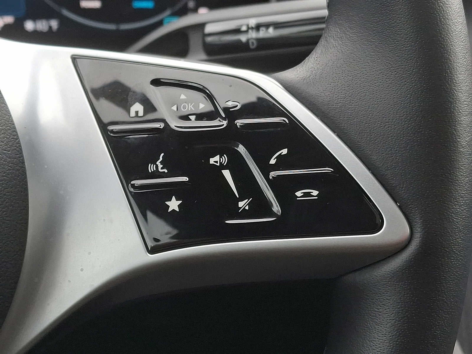 2025 Mercedes-Benz C-Class C 300 4MATIC® Sedan