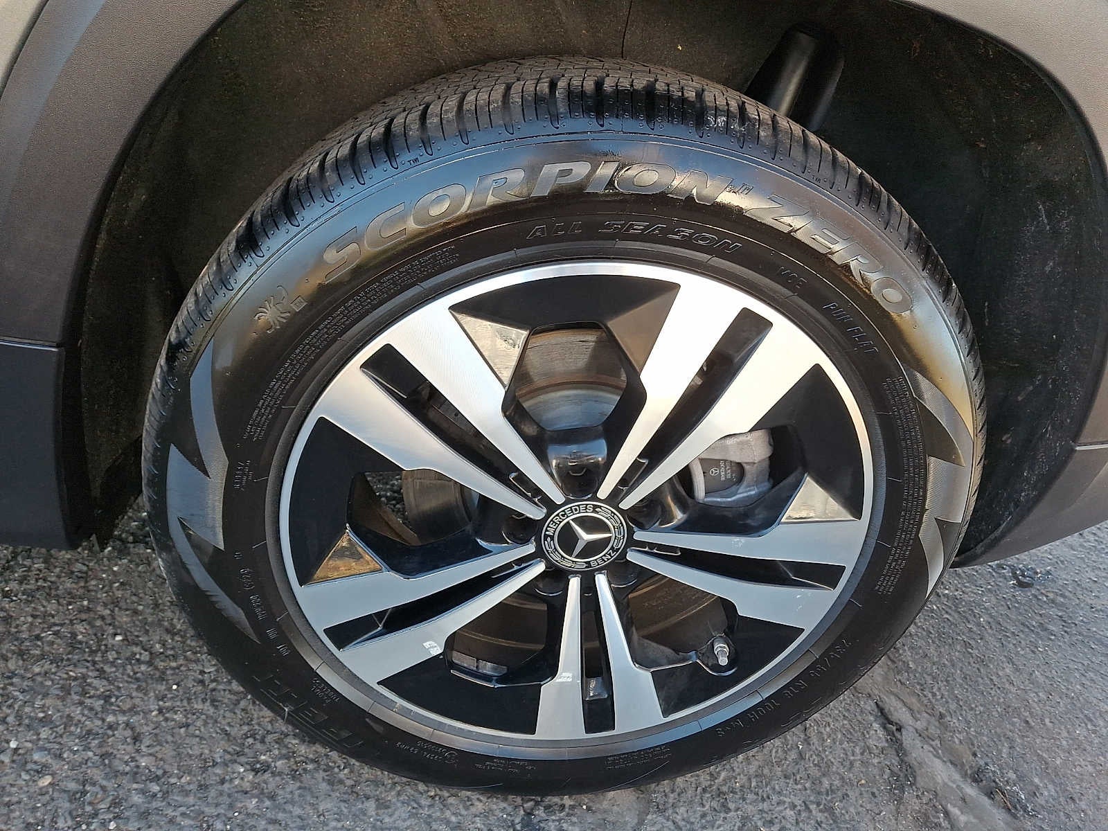 2026 Mercedes-Benz GLB GLB 250 4MATIC® SUV