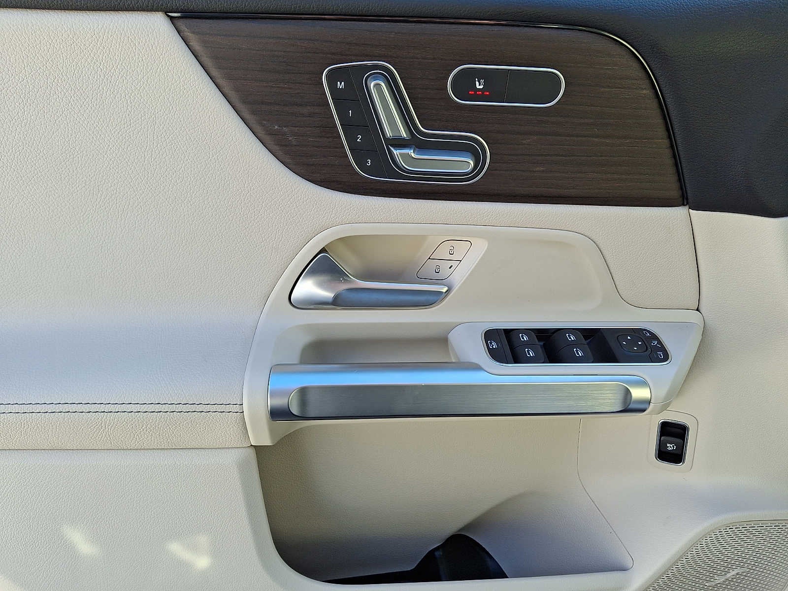 2026 Mercedes-Benz GLB GLB 250 4MATIC® SUV