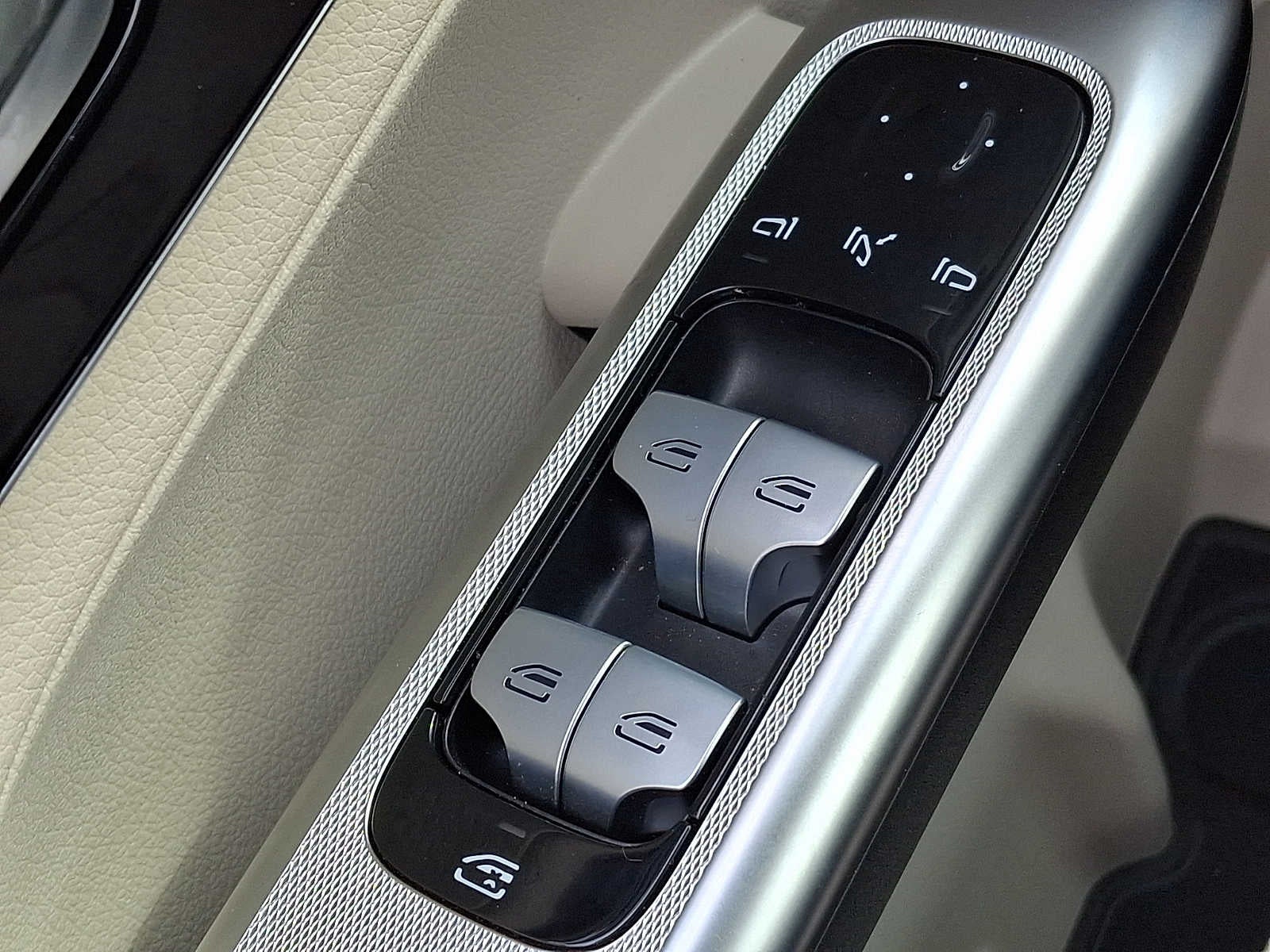 2025 Mercedes-Benz GLC GLC 300 4MATIC® SUV