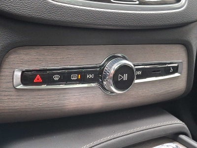 2024 Volvo XC90 B6 AWD Ultimate Bright Theme 7P