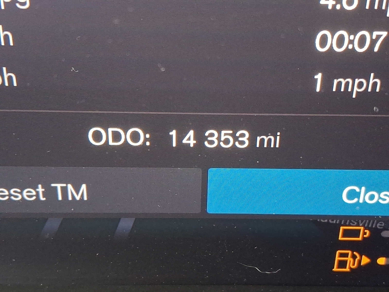 2024 Volvo XC60 Recharge Plug-In Hybrid T8 eAWD PHEV Ultimate Dark Theme