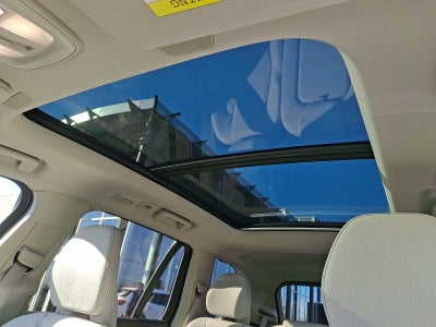 2024 Volvo XC90 B5 AWD Plus Bright Theme 7P