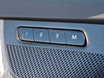 2024 Volvo XC90 B5 AWD Plus Bright Theme 7P