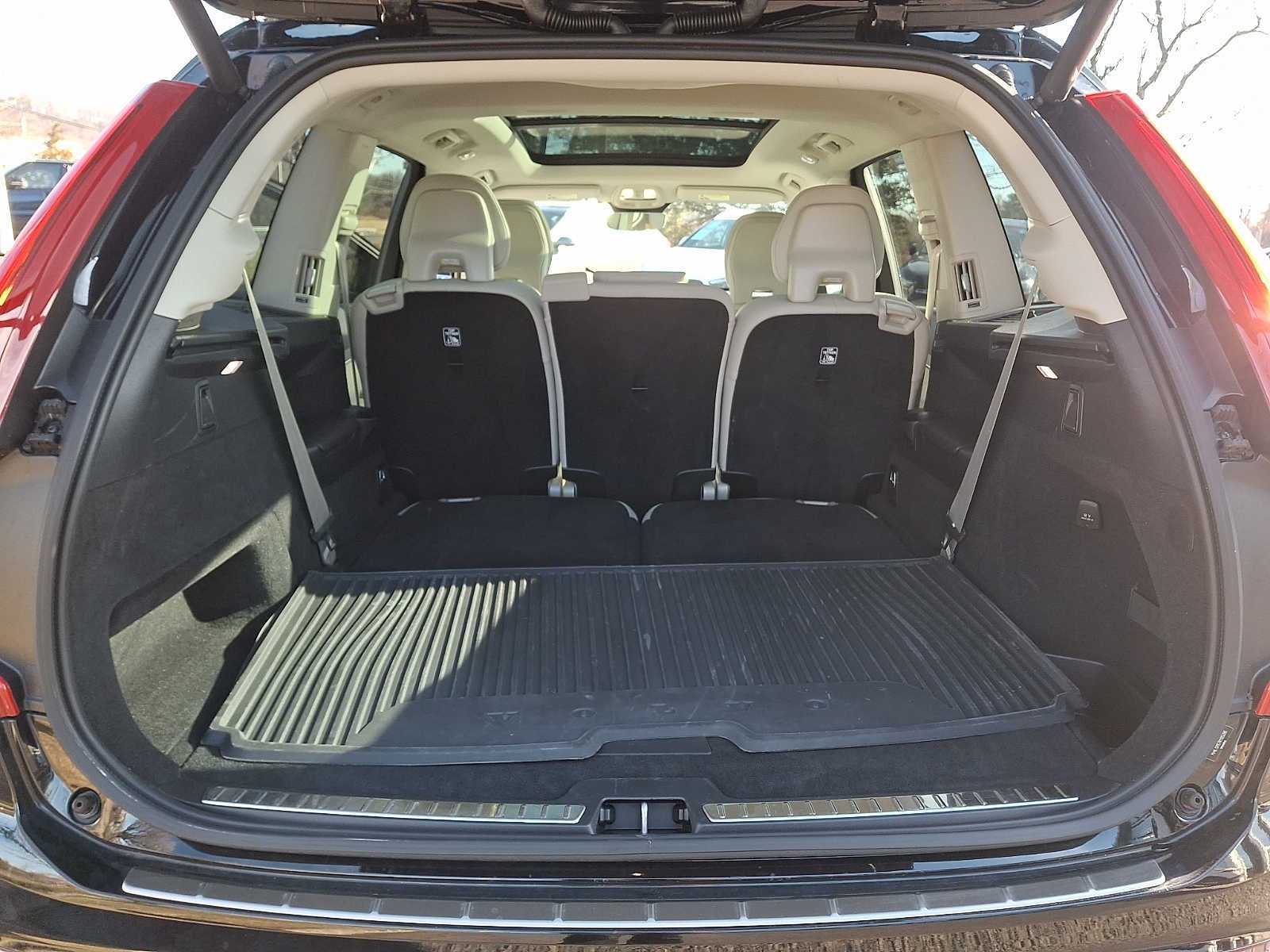 2024 Volvo XC90 B5 AWD Plus Bright Theme 7P